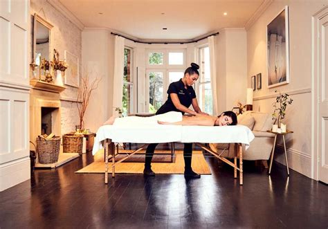 massage etotique paris|Les 11 meilleurs centres de massages érotiques à Paris